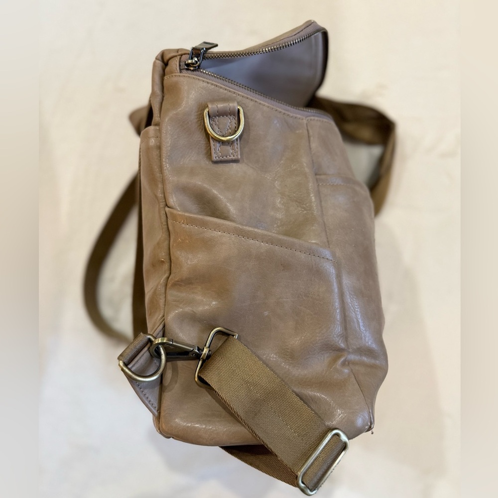 Azaria La Mere Vegan Leather Backpack Original - Picture 5 of 7